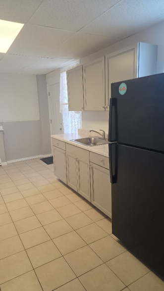 Building Photo - 6 Westville Ave