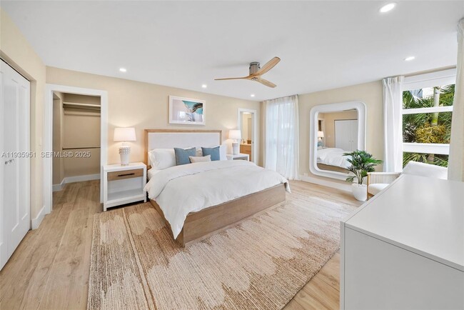 Building Photo - 10001 E Bay Harbor Dr