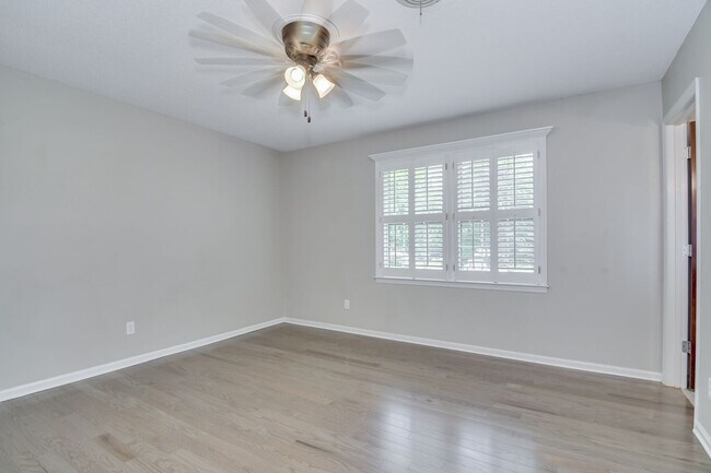 Building Photo - 3205 West Ct