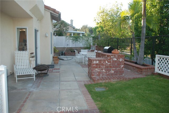Building Photo - 16236 Peppertree Ln