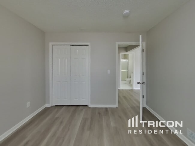 Building Photo - 9638 Zircon Ln N