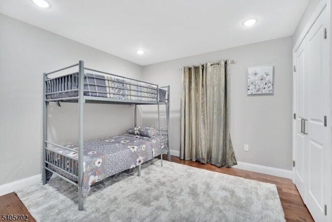 Building Photo - 225 S 9th St