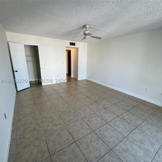 Building Photo - 2851 NE 183rd St