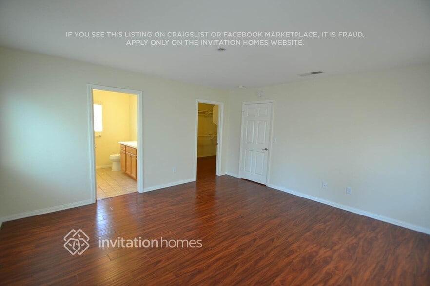 Building Photo - 9354 Burnet Ave