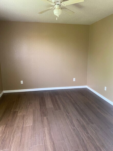 Building Photo - 2613 Schwald Rd