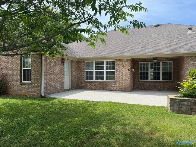 Building Photo - 16774 Mulberry Ln