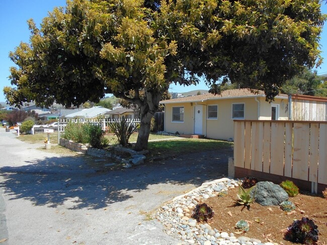 Building Photo - Seaview Ave. - 2082 Seaview Ave. Morro Bay...