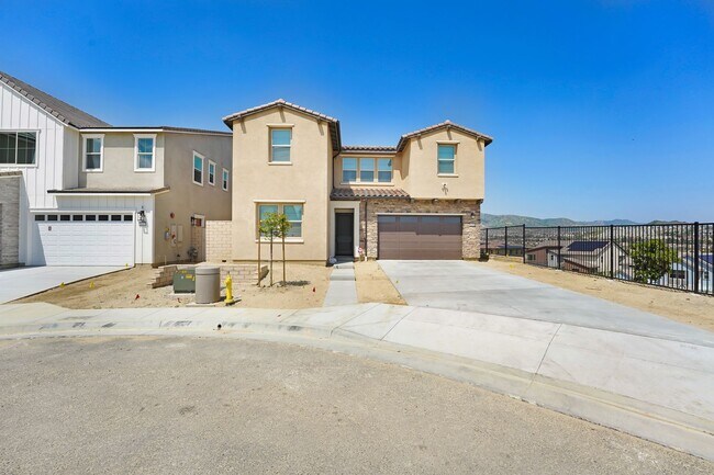 Primary Photo - Stunning New Build Home with Breathtaking ...