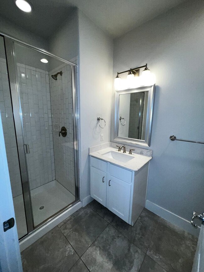 Building Photo - 1319 Rancho Mirage Dr