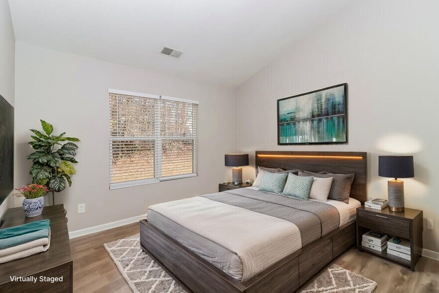 Building Photo - 7013 Sunman Rd