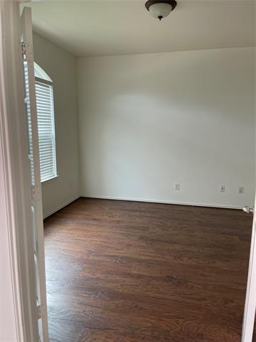 Building Photo - 1010 Utopia Ln