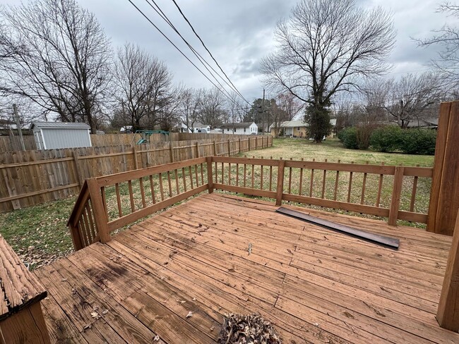 Building Photo - 402 N 8th St