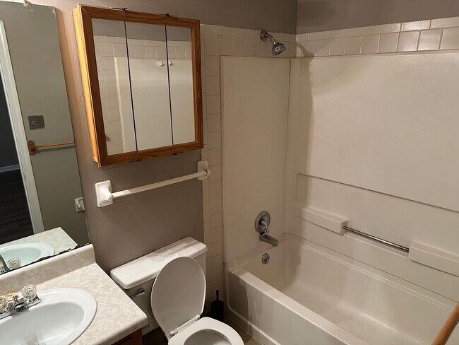 Building Photo - COMING SOON!!1816 Rapier Dr Horn Lake, MS 38637