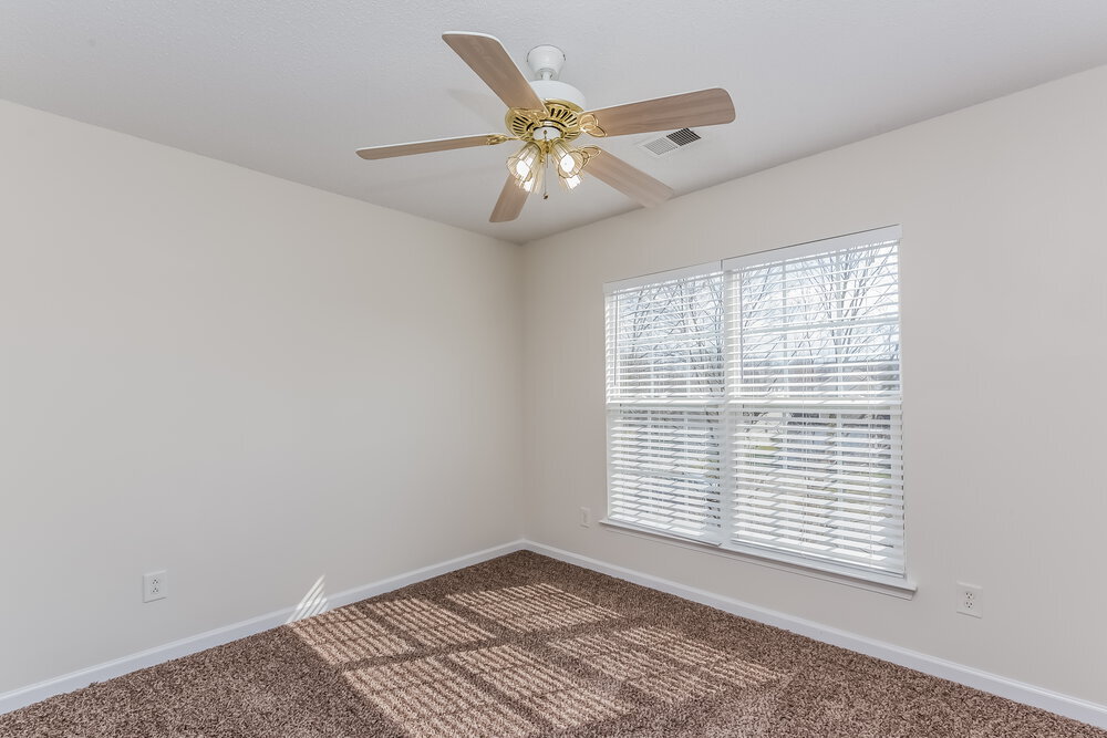 Building Photo - 1036 Meadowbrook Ln SW