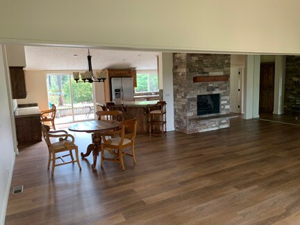 Gas Fireplace - 23600 SW Grahams Ferry Rd