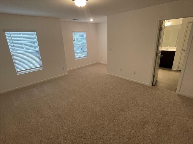 Building Photo - 1003 Ramon Dr