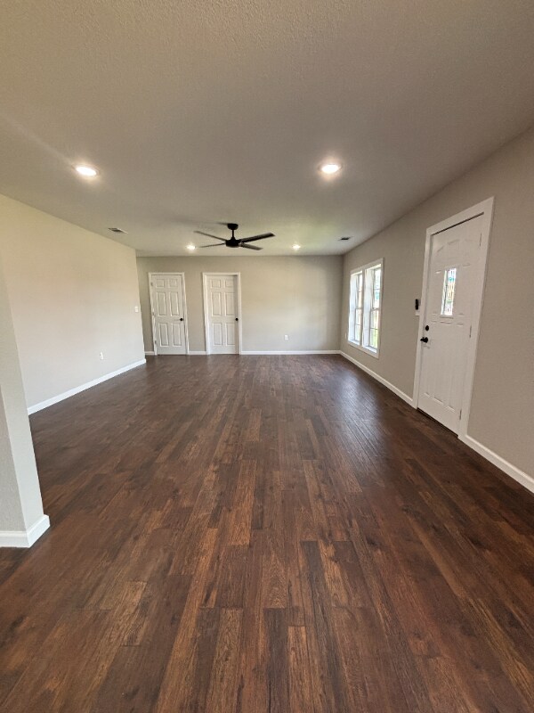 Building Photo - 11379 US 49