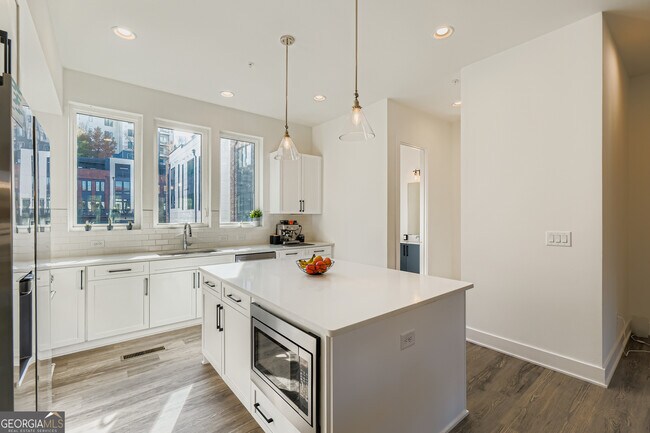 Building Photo - 1251 Chelsea Cir NW