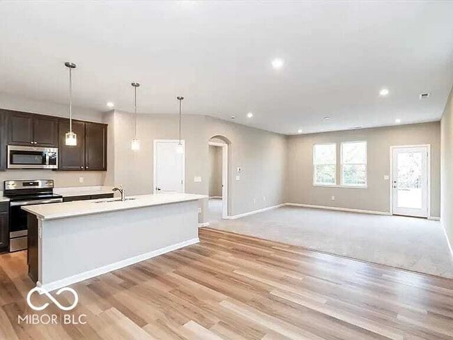 Building Photo - 10309 Gateway Dr