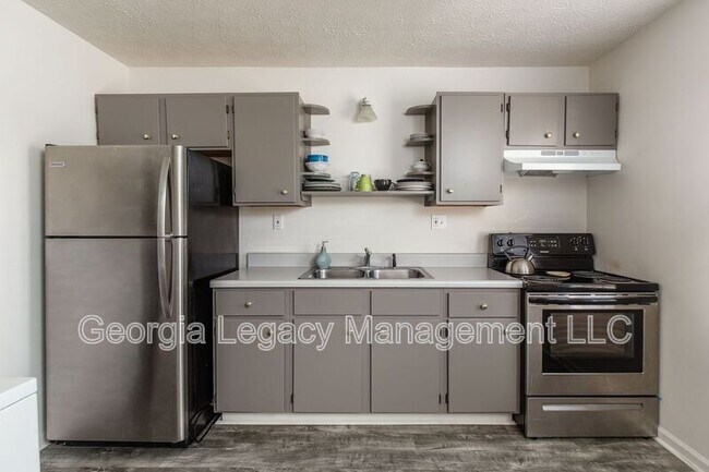 Building Photo - 1851 Faulkner Dr