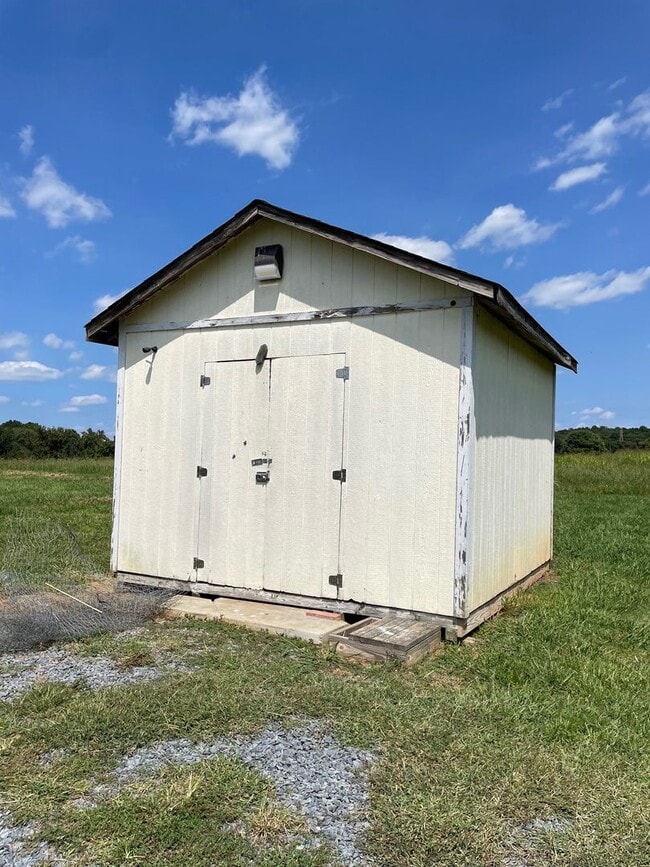 Building Photo - 2 bed 2 bath mobile home