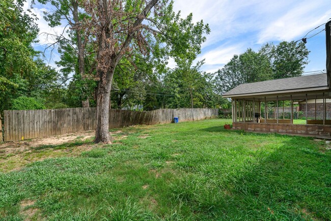 Building Photo - Beautifully Remodeled Home for Lease