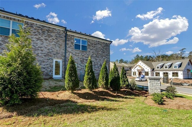 Building Photo - 600 Waterstone Dr