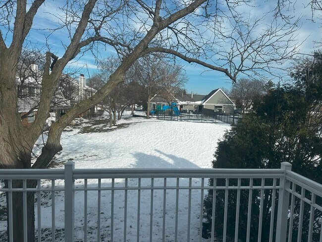 Building Photo - 608 Berkley Ct