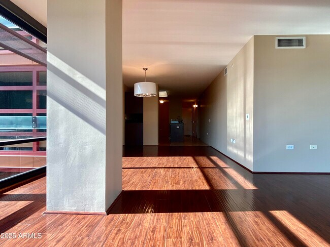 Building Photo - 4808 N 24th St