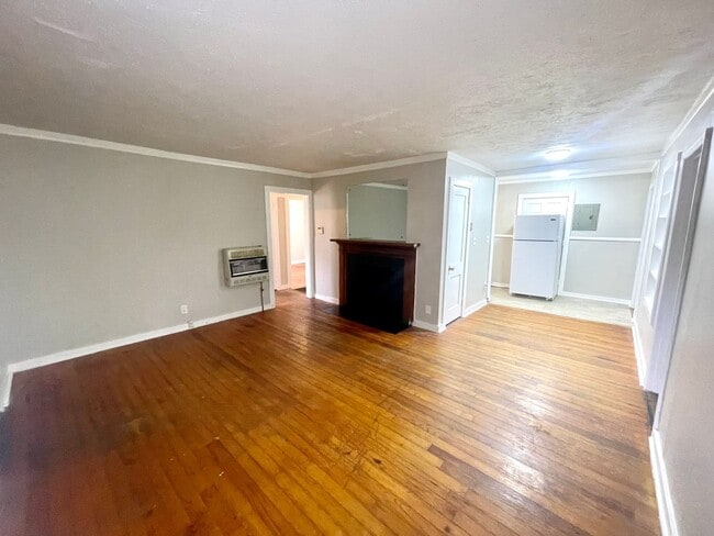 Building Photo - 3 Bed 2 Bath in Anniston