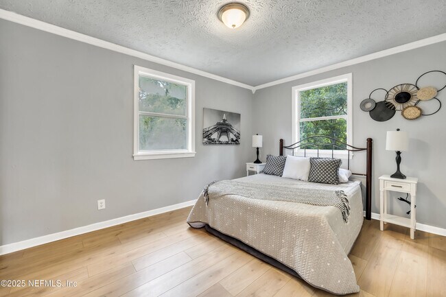 Building Photo - 1232 Hamilton St