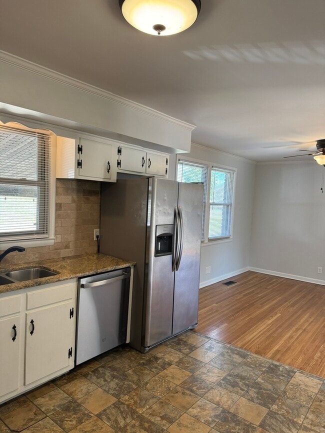 Building Photo - 3830 Bonnacreek Dr