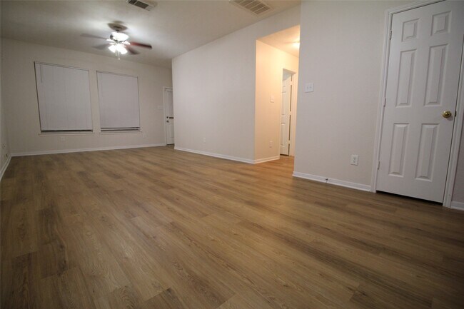 Building Photo - 21123 Sprouse Cir