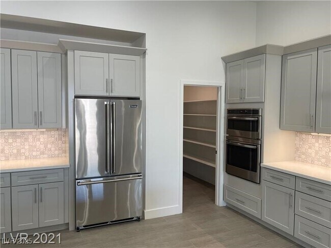 Building Photo - 6632 Rashelda Ct