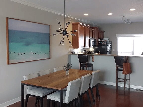 Building Photo - 3869 S Thompson St