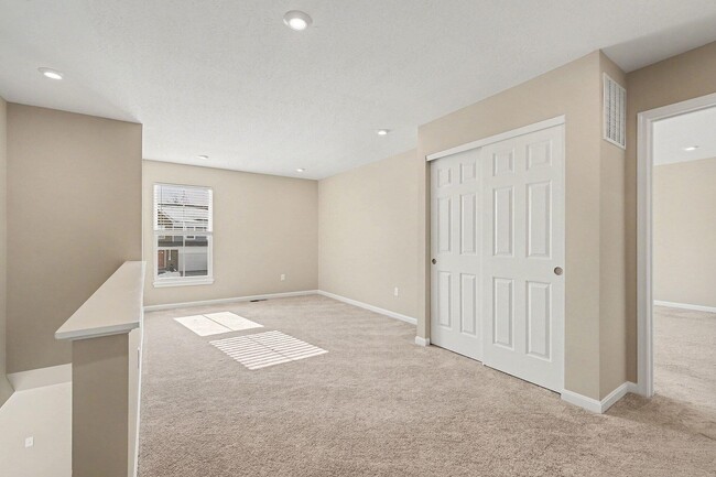 Building Photo - 2116 Penny Ln