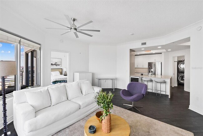 Building Photo - 1209 E Cumberland Ave