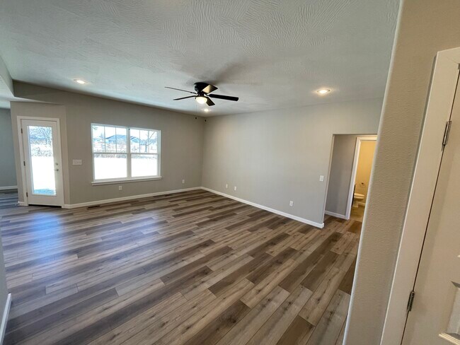 Building Photo - 712 Glenwood Ave