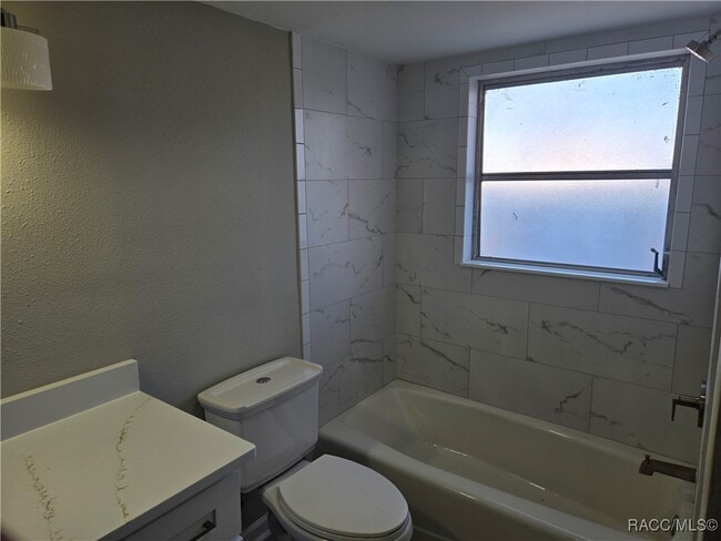 Building Photo - 11599 W Kingfisher Ct