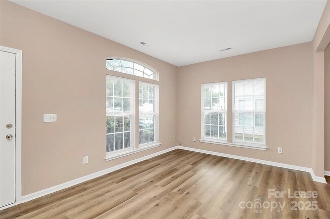 Building Photo - 12260 Jessica Pl