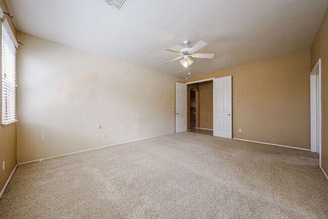 Building Photo - Charming 4BD, 2BA home in Chandler!
