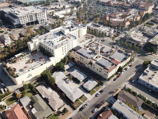 Building Photo - 1540 Abbot Ave