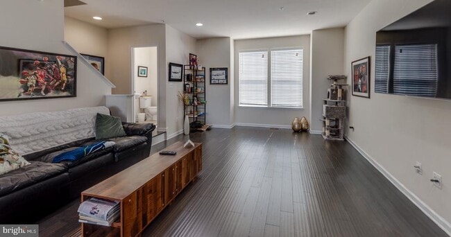 Building Photo - 43688 Winterberry Wy