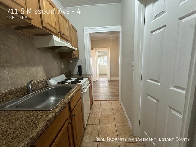 Building Photo - 711 S Missouri Ave