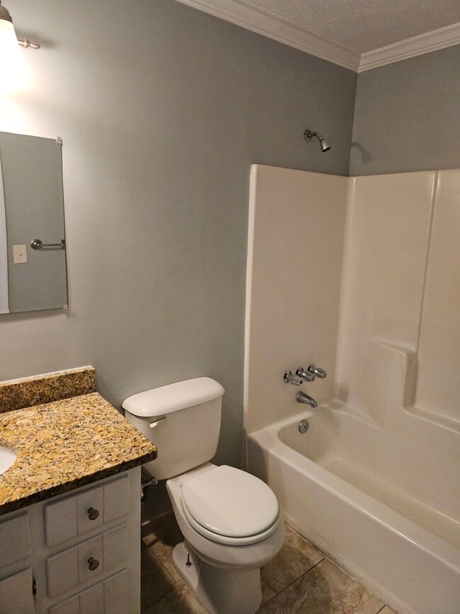 Building Photo - 270 Huckleberry Ln