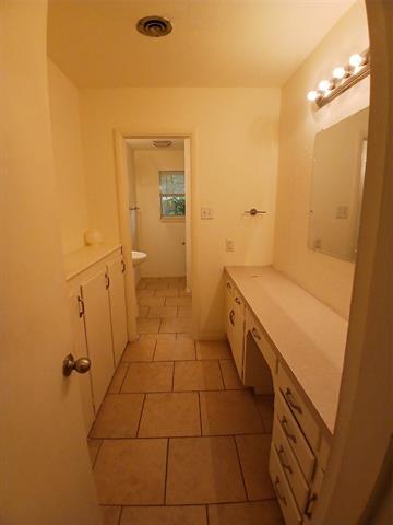 Building Photo - 4918 Rockport Dr