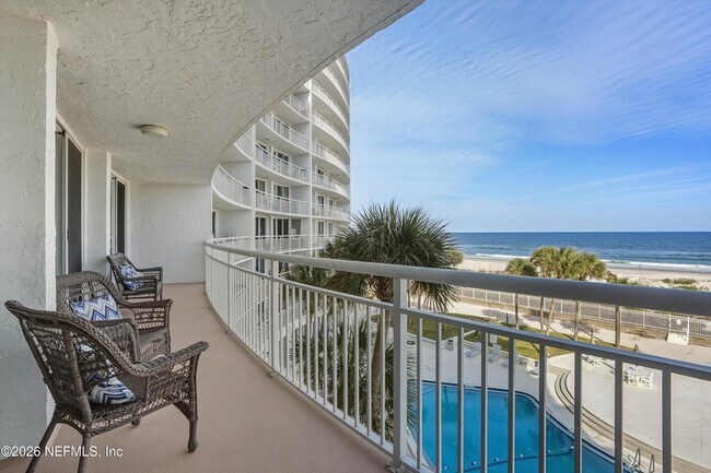 Building Photo - 1601 Ocean Dr S