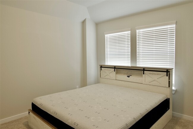 Building Photo - 3207 Tilley Dr