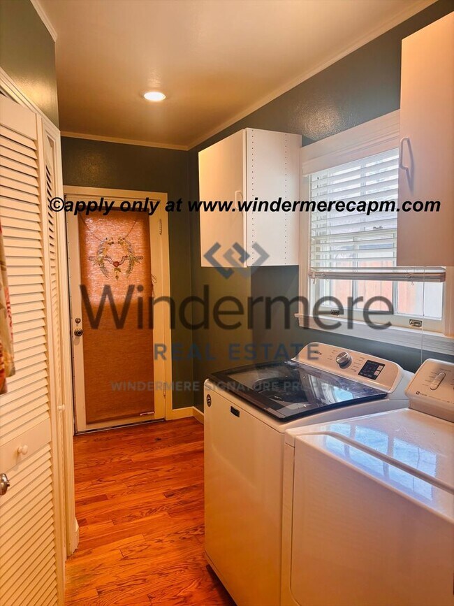 Building Photo - Charming Curtis Park Home with Detached Bonus Room — 3 Bed, 1.5 Bath