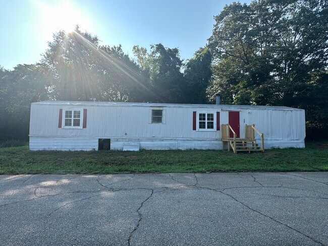 Building Photo - 215 Mercer St